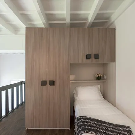 Apartamento Maderni Como