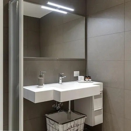 Maderni Apartamento
